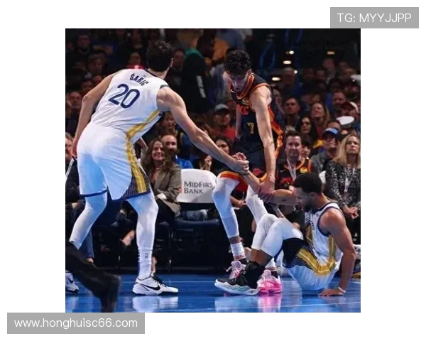 勇士与雷霆精彩对决回放分析全场亮点与关键时刻回顾